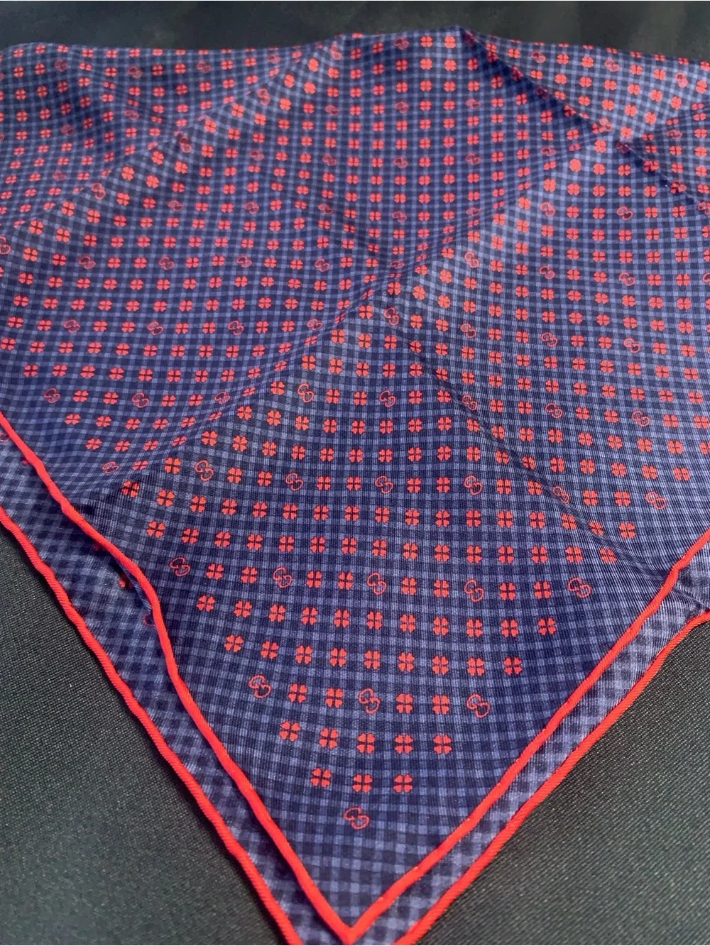 Gucci Men’s Navy and Red Patterned Silk Pocket Square